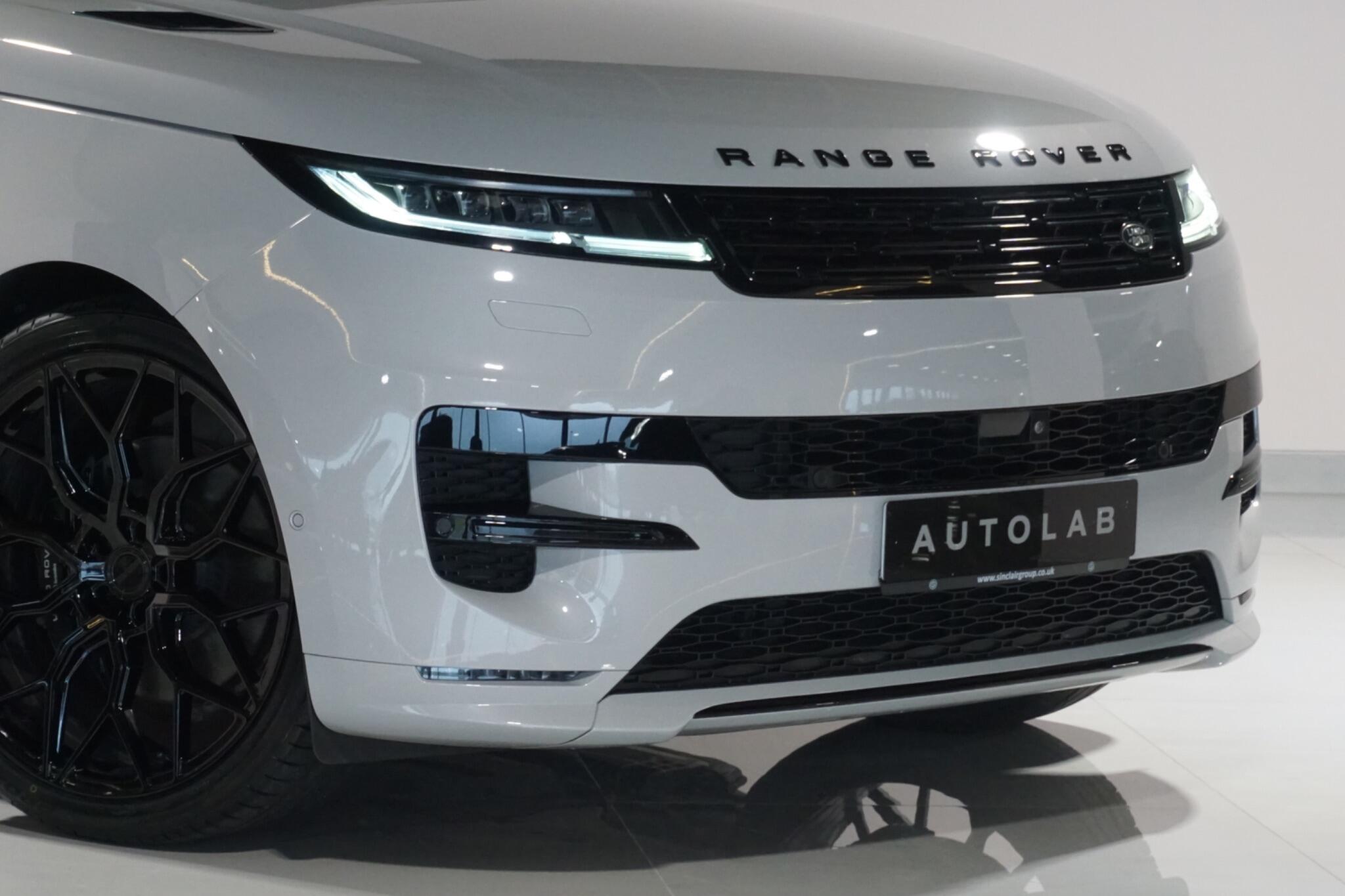 Land Rover Range Rover Sport 3.0 D300 MHEV Dynamic SE SUV 5dr Diesel Auto 4WD Euro 6 (s/s) (300 ps)